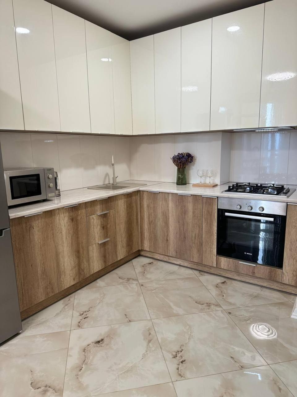 Avalon Time Apartment Lviv Luaran gambar