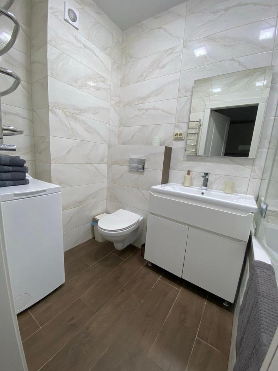 Avalon Time Apartment Lviv Luaran gambar