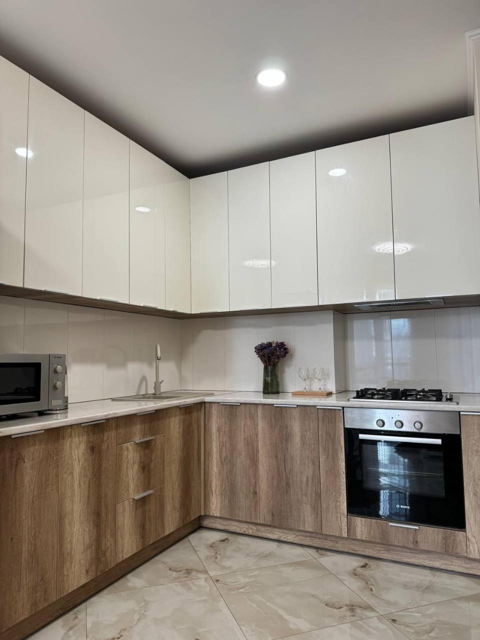 Avalon Time Apartment Lviv Luaran gambar